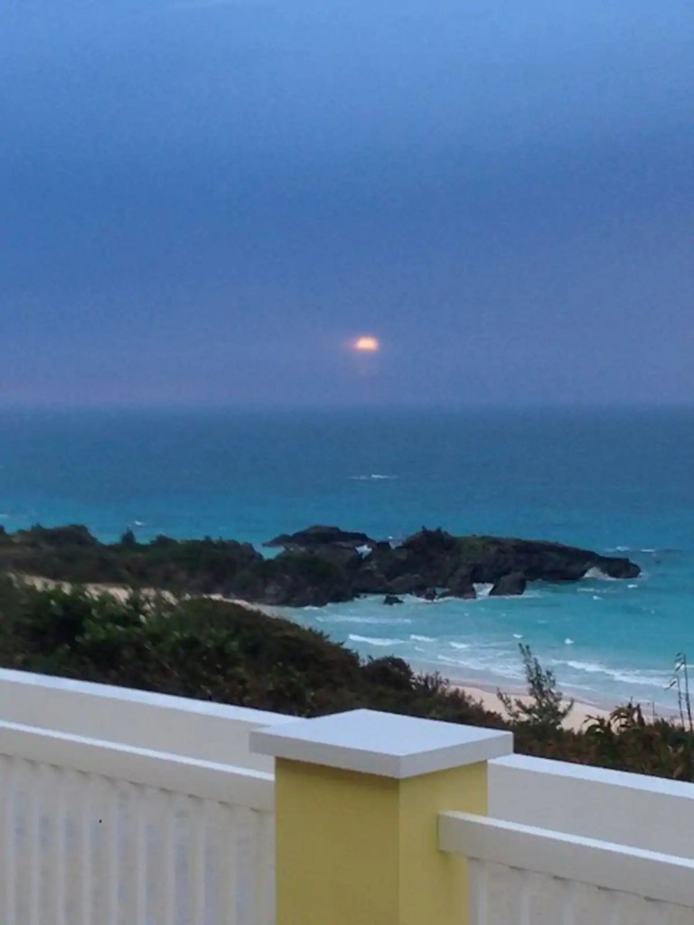 vacation villa rentals Horseshoe Bay Beach