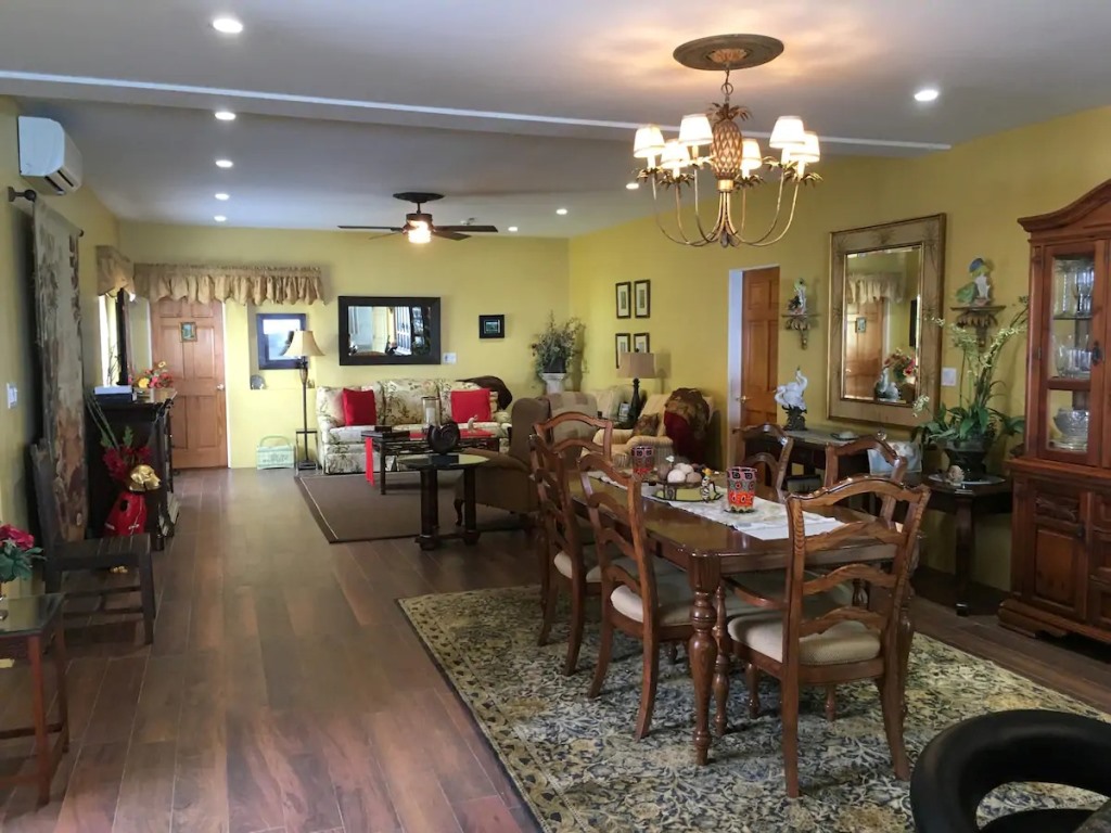 vacation rentals near Fairmont Golf Club